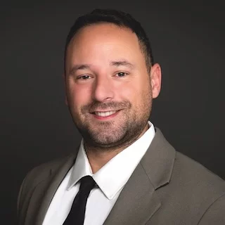 Marco de las Heras, Leiter Vermittlung internationaler Pflegekräfte bei bpa Personal.